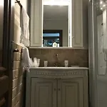 Bella's Rustic * نافبليو