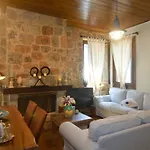 Bella's Rustic * نافبليو