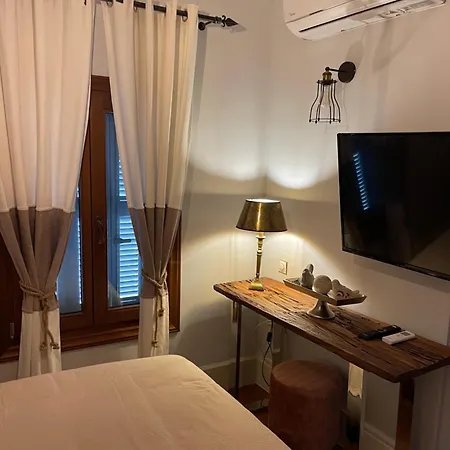 Apartment Place *