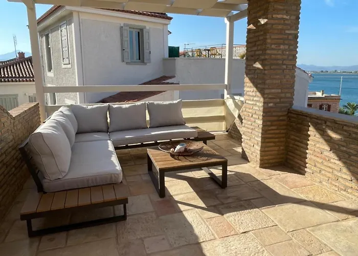 Bella's Rustic Нафплион