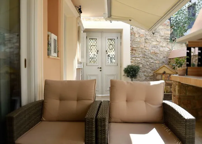 Bella's Rustic Нафплион